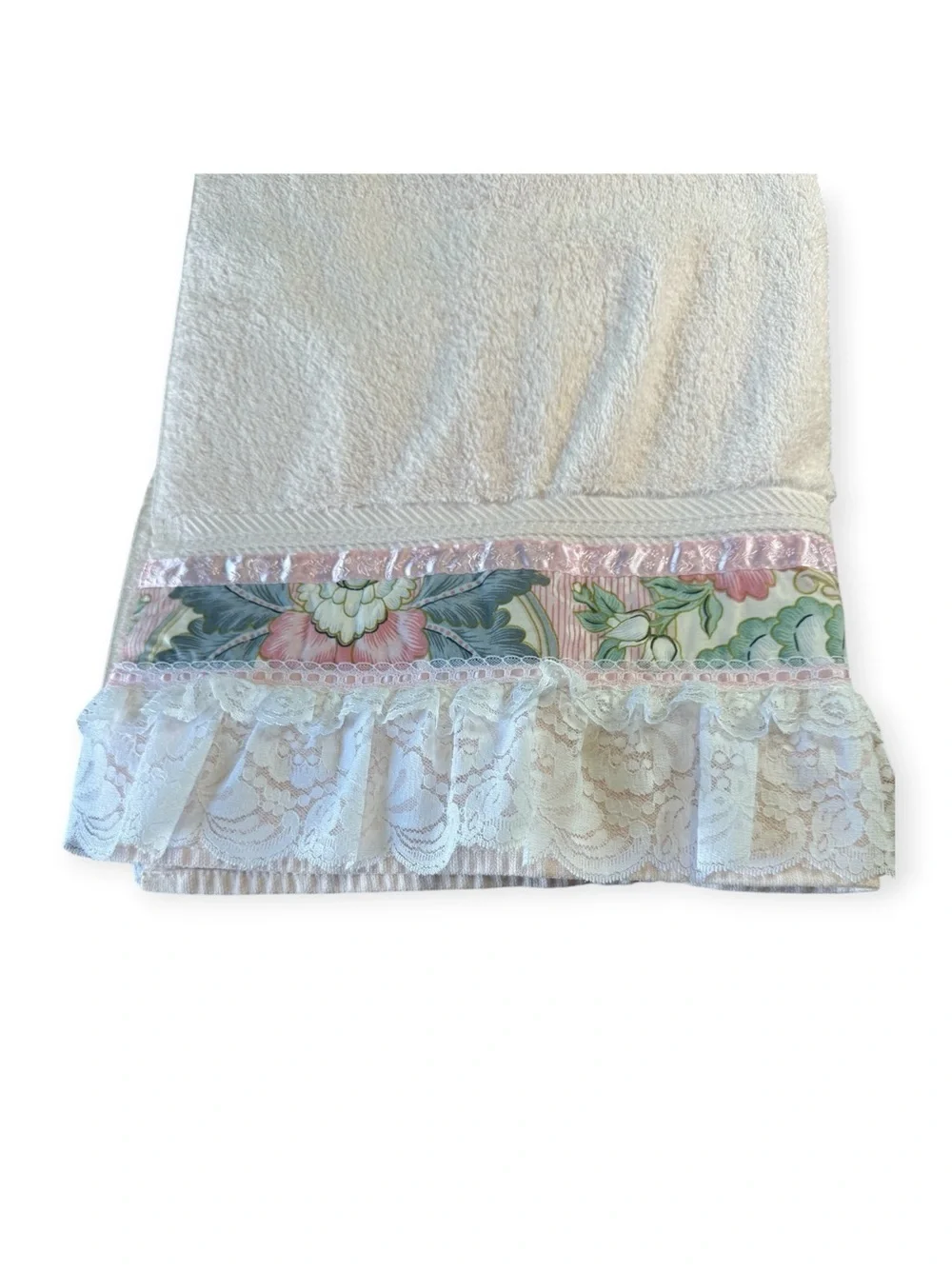 Vintage JC Penney Home Collection Light Pink Lace Fringed Bath Towel 47x26